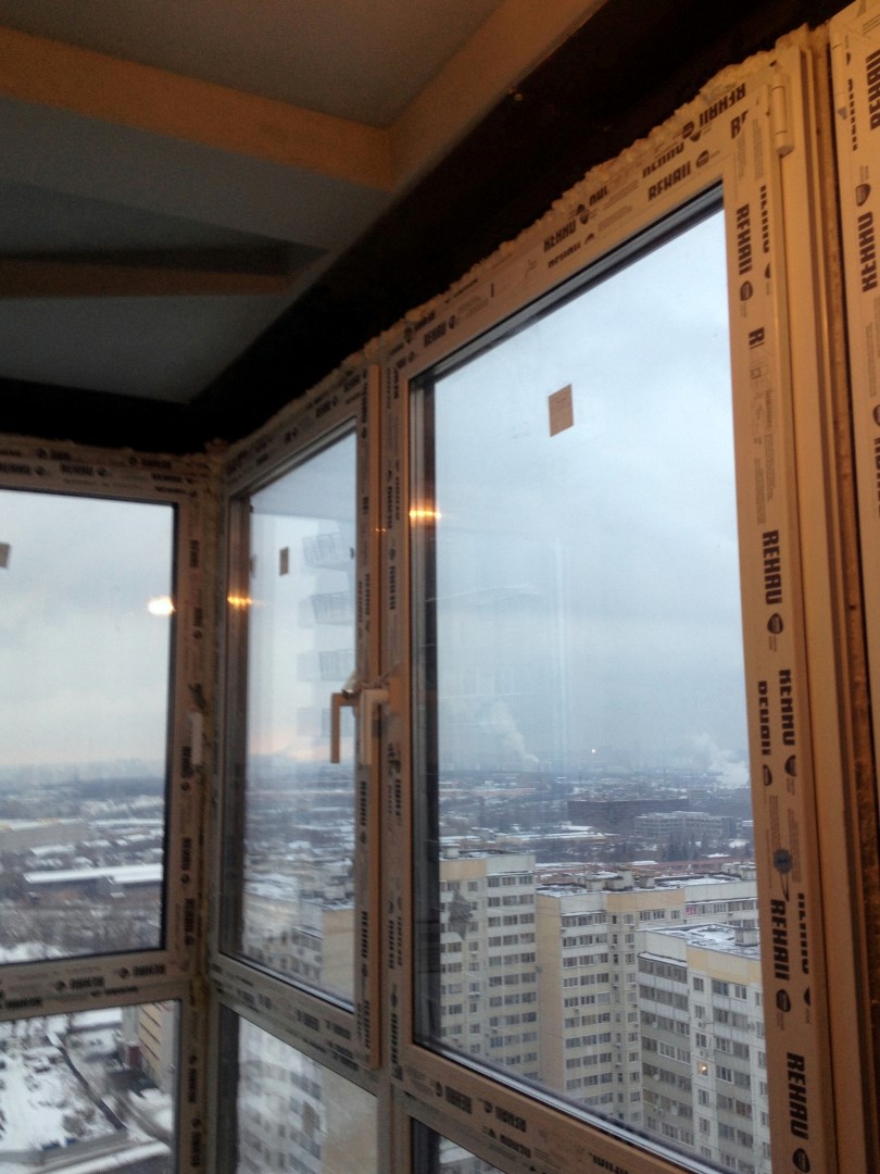 Замена холодного панорамного остекления балконов в ЖК Мичурино Запад